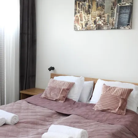 Apartamento Tyniecka